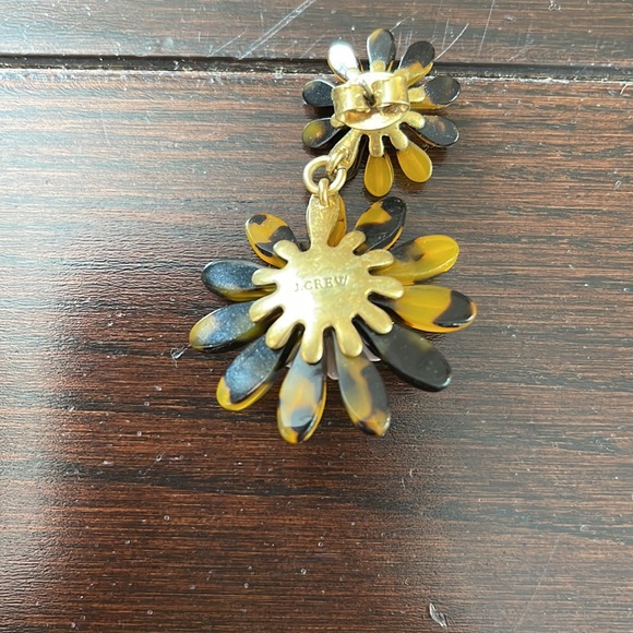 J Crew Tortoise Flower Earrings - Picture 4 of 4